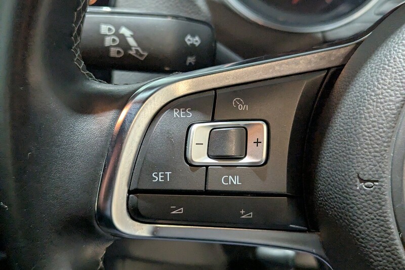 Used Volkswagen Polo 2014 for sale - 77250830: Photo 10