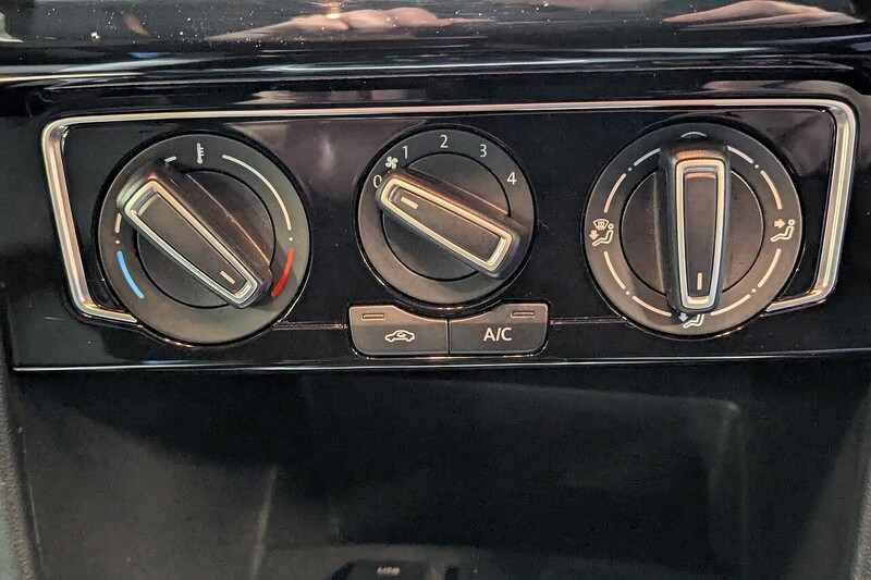 Used Volkswagen Polo 2014 for sale - 77250830: Photo 16