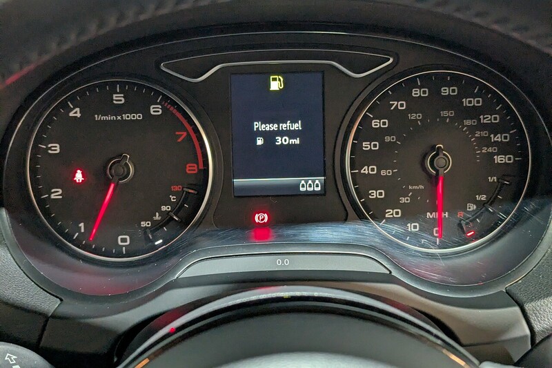 Used Audi A3 2014 for sale - 76618265: Photo 2