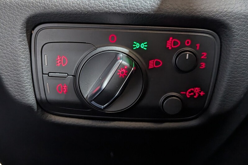 Used Audi A3 2015 for sale - 76626834: Photo 15