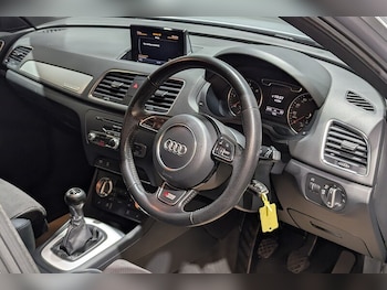 Used Audi Q3 2015 for sale - 77365344: Photo