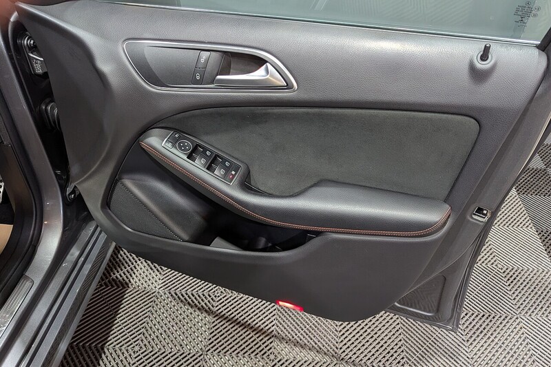 Used Mercedes-Benz B Class 2017 for sale - 76626825: Photo 36