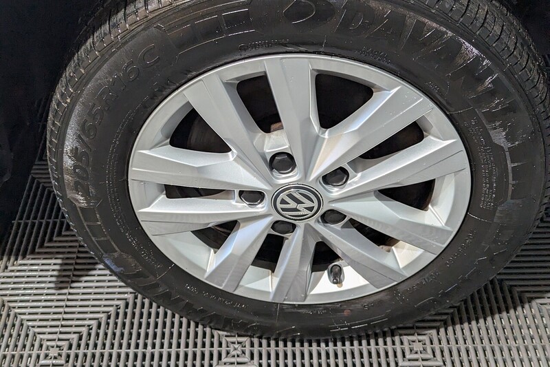 Used Volkswagen Transporter 2018 for sale - 76768849: Photo 10