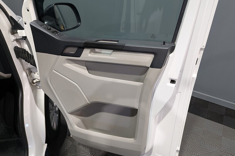 Used Volkswagen Transporter 2018 for sale - 76768849: Photo 21