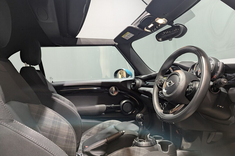 Used MINI Convertible 2016 for sale - 76626840: Photo 27