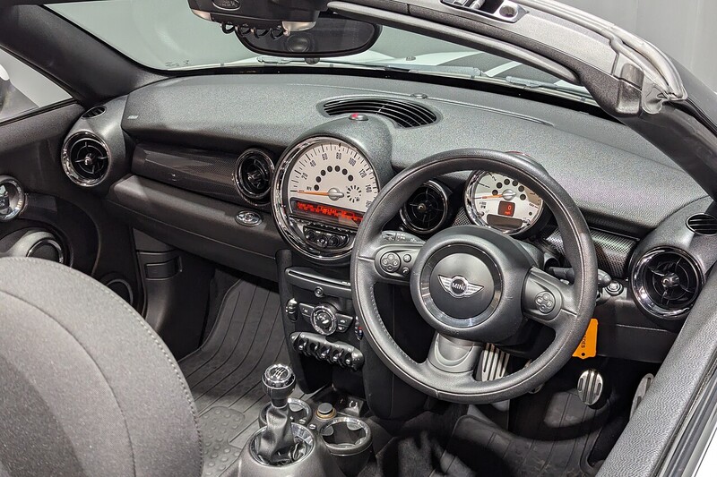 Used MINI Roadster 2012 for sale - 76638632: Photo 2