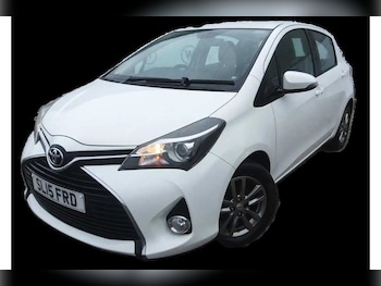 Used Toyota Yaris 2015 for sale - 78272884: Photo