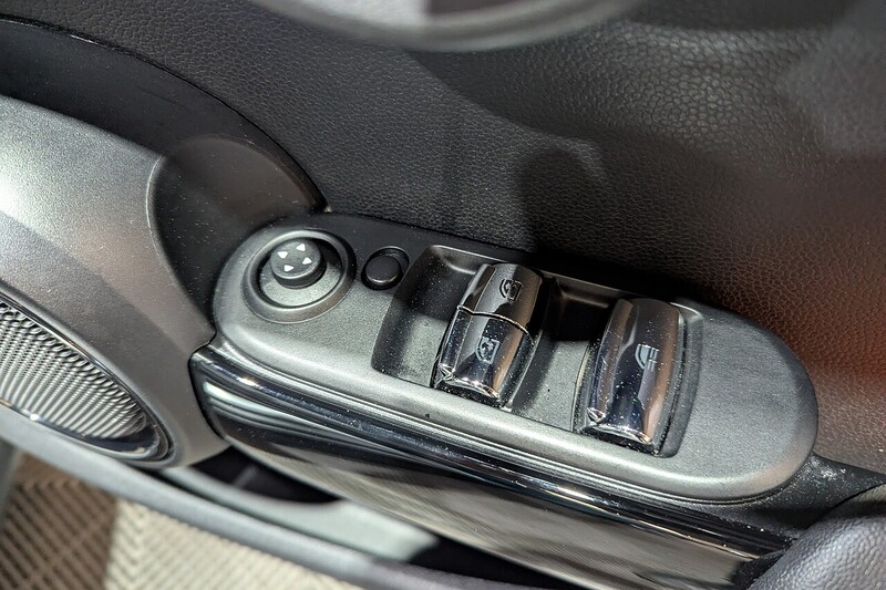 Used MINI Convertible 2016 for sale - 77007784: Photo 44