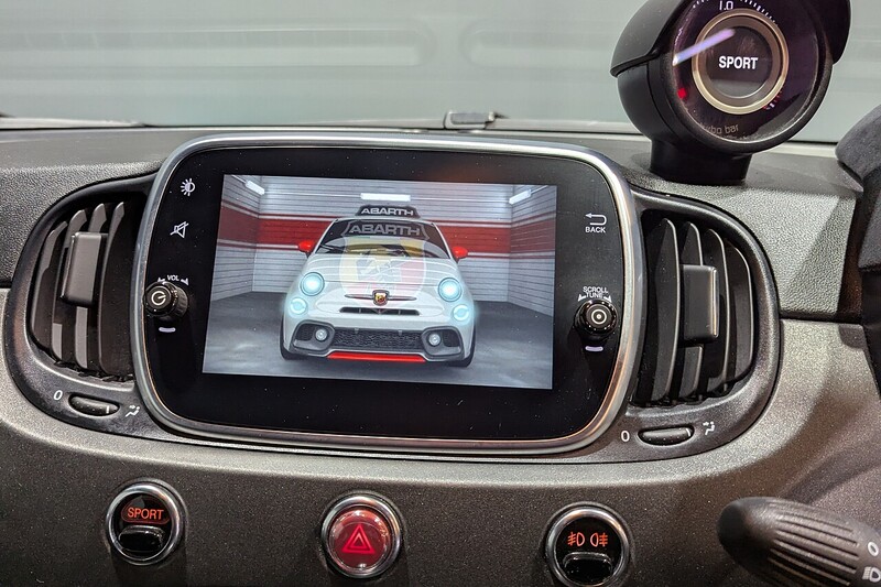 Used Abarth 595 2019 for sale - 76626837: Photo 21