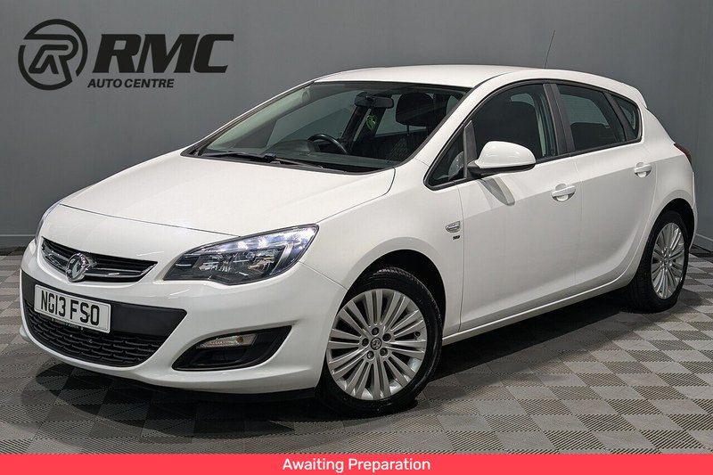 Used Vauxhall Astra 2013 for sale - 77906001: Photo 1