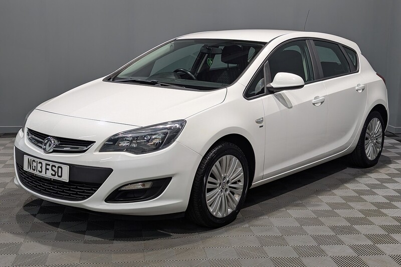 Used Vauxhall Astra 2013 for sale - 77906001: Photo 6