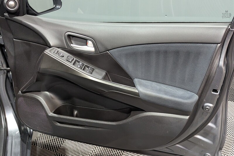 Used Honda Civic 2015 for sale - 76798877: Photo 20