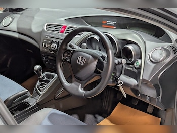 Used Honda Civic 2015 for sale - 76798877: Photo