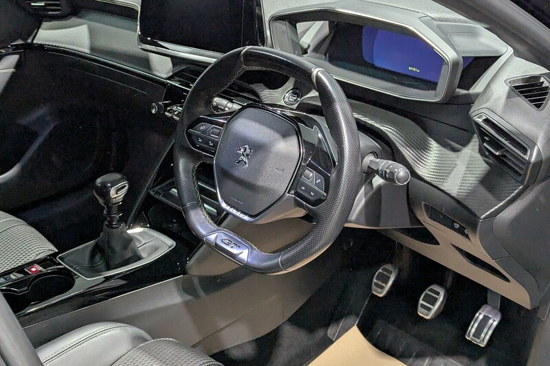 Used Peugeot 208 2020 for sale - 77932636: Photo 2