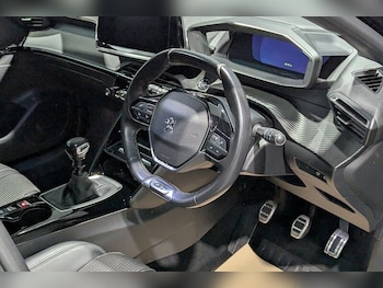 Used Peugeot 208 2020 for sale - 77932636: Photo