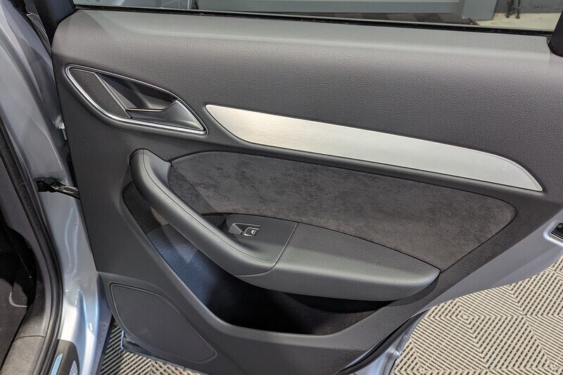 Used Audi Q3 for sale - 78150603: Photo 30