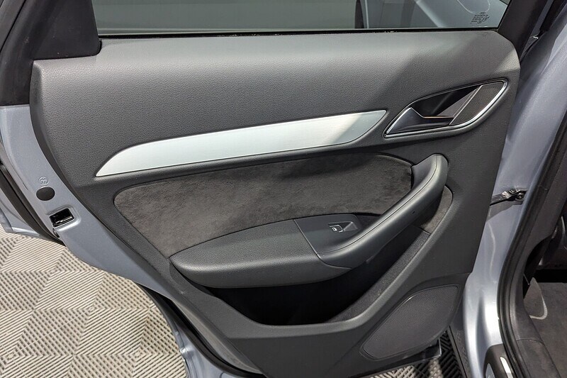 Used Audi Q3 for sale - 78150603: Photo 35