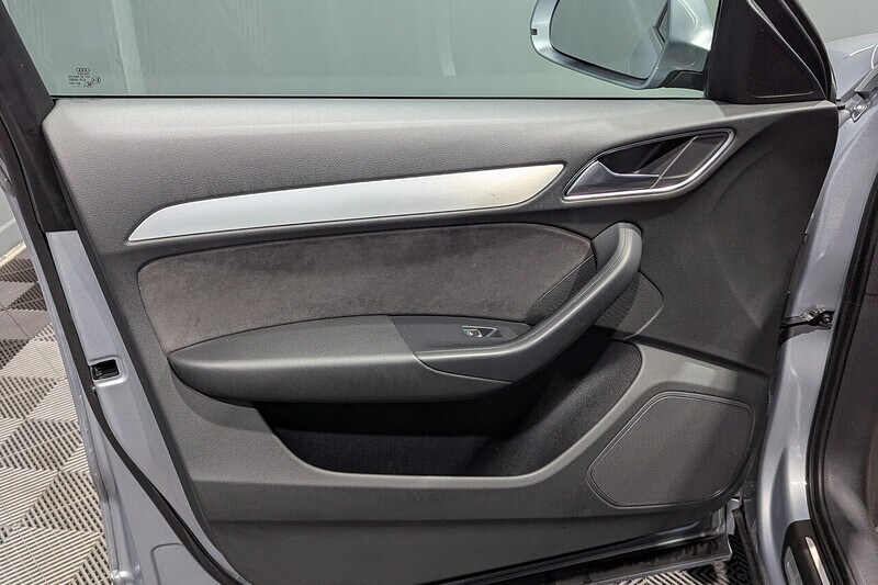 Used Audi Q3 for sale - 78150603: Photo 38