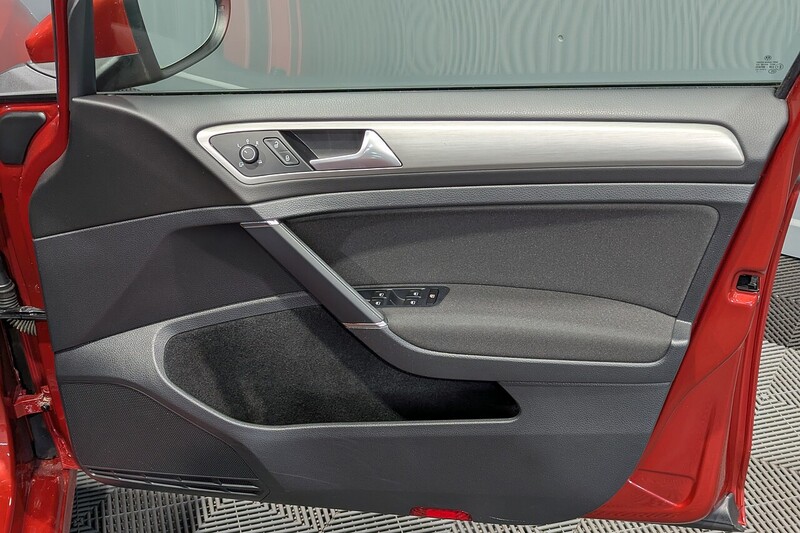 Used Volkswagen Golf 2015 for sale - 77850916: Photo 26