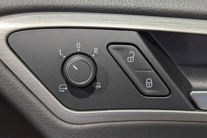 Used Volkswagen Golf 2015 for sale - 77850916: Photo 28