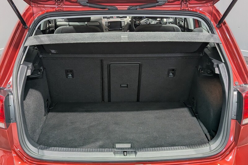 Used Volkswagen Golf 2015 for sale - 77850916: Photo 34