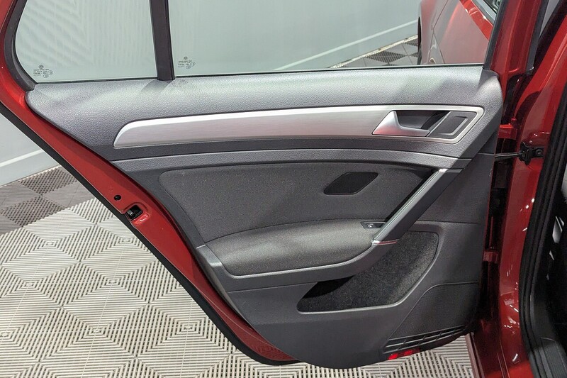 Used Volkswagen Golf 2015 for sale - 77850916: Photo 35