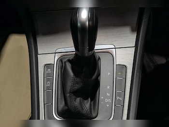 Used Volkswagen Golf 2015 for sale - 77850916: Photo