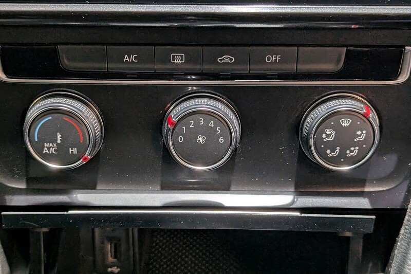 Used Volkswagen Golf 2017 for sale - 76651015: Photo 22