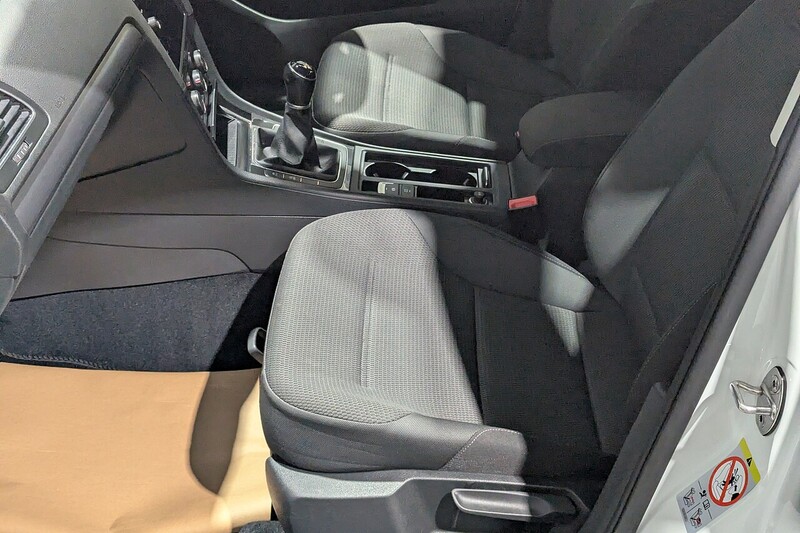 Used Volkswagen Golf 2017 for sale - 76651015: Photo 37