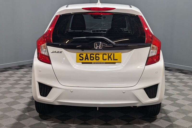 Used Honda Jazz 2016 for sale - 76626833: Photo 8