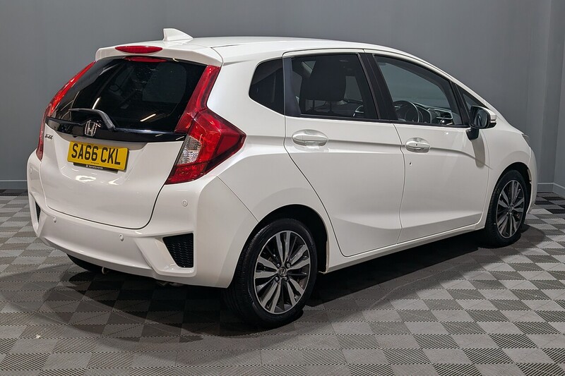 Used Honda Jazz 2016 for sale - 76626833: Photo 9