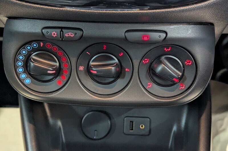 Used Vauxhall Corsa 2016 for sale - 77765993: Photo 19