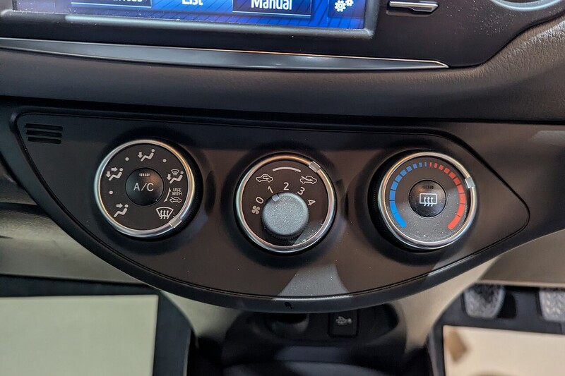 Used Toyota Yaris 2019 for sale - 76618266: Photo 22