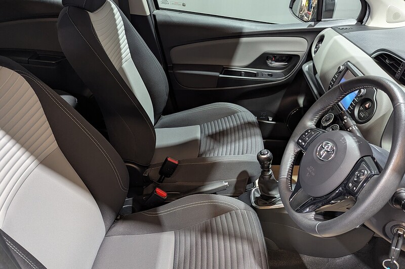 Used Toyota Yaris 2019 for sale - 76618266: Photo 26