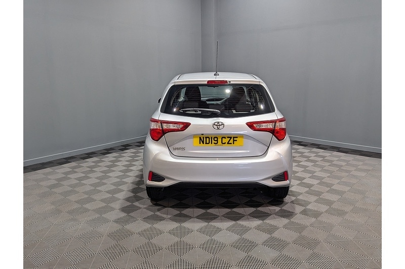 Used Toyota Yaris 2019 for sale - 76618266: Photo 33