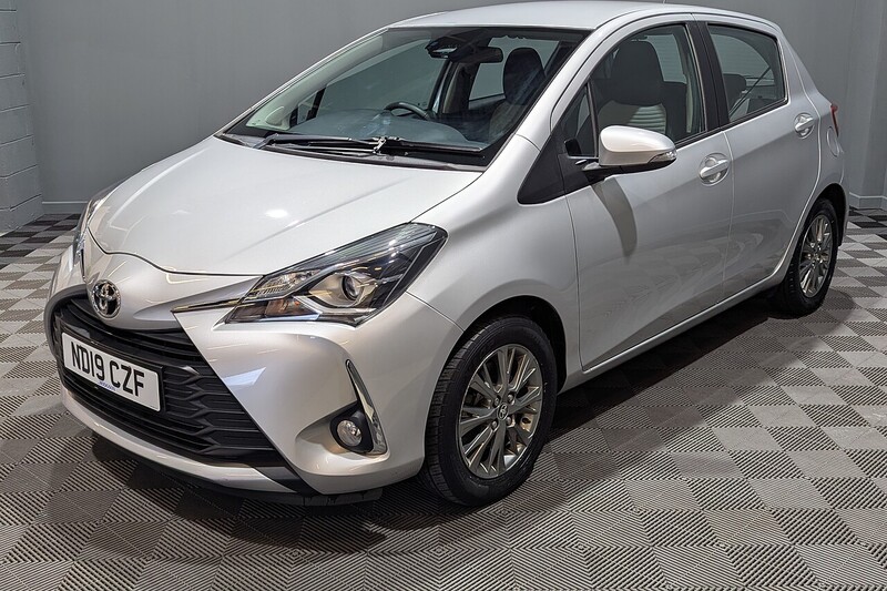 Used Toyota Yaris 2019 for sale - 76618266: Photo 4