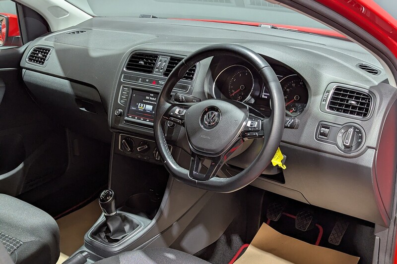 Used Volkswagen Polo 2016 for sale - 77136948: Photo 2