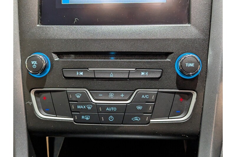 Used Ford Mondeo 2017 for sale - 76808354: Photo 22