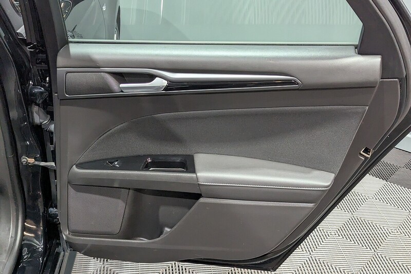 Used Ford Mondeo 2017 for sale - 76808354: Photo 29