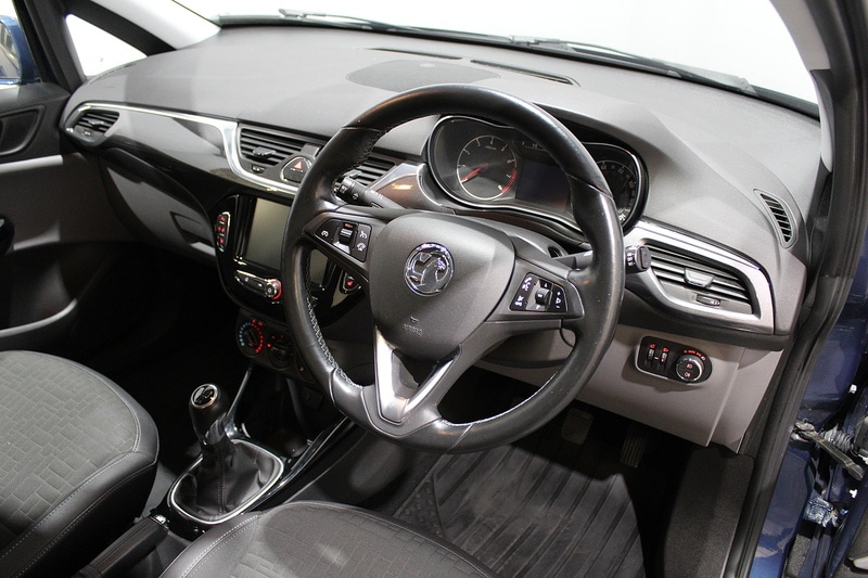 Used Vauxhall Corsa 2016 for sale - 76626830: Photo 2