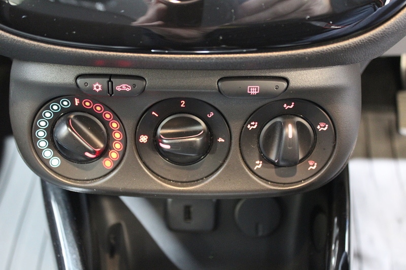 Used Vauxhall Corsa 2016 for sale - 76626830: Photo 37