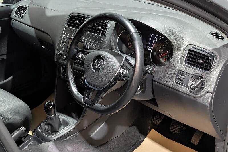 Used Volkswagen Polo 2017 for sale - 77276961: Photo 2