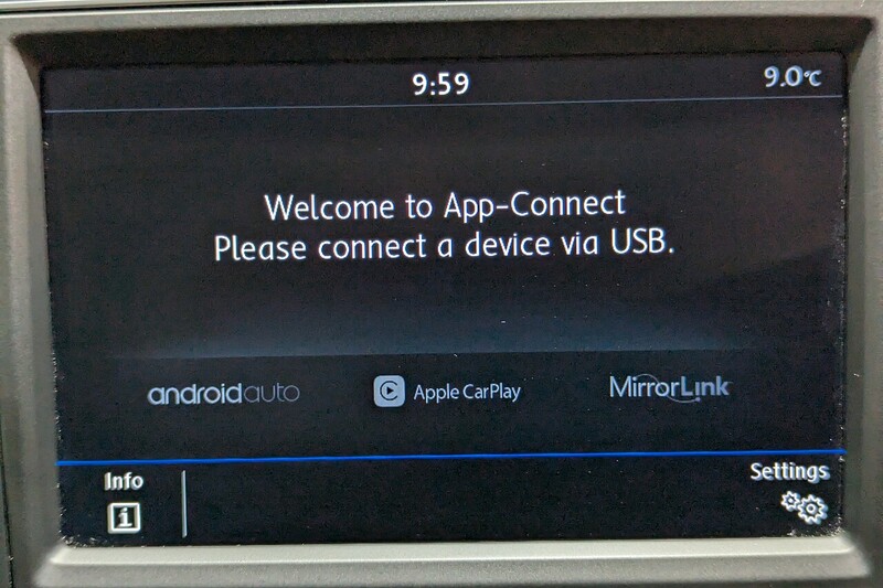 Used Volkswagen Polo 2017 for sale - 77276961: Photo 3