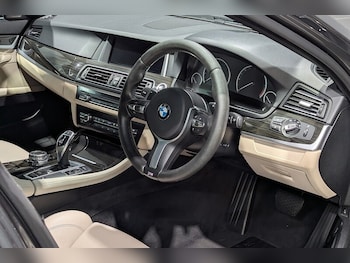 Used BMW 5 Series 2015 for sale - 77850915: Photo