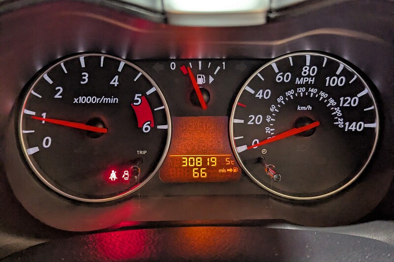 Used Nissan Note 2013 for sale - 76626817: Photo 16