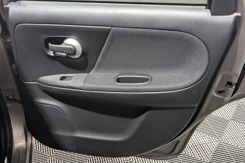 Used Nissan Note 2013 for sale - 76626817: Photo 26