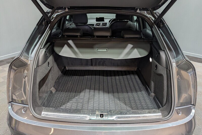 Used Audi Q3 2017 for sale - 76626820: Photo 32