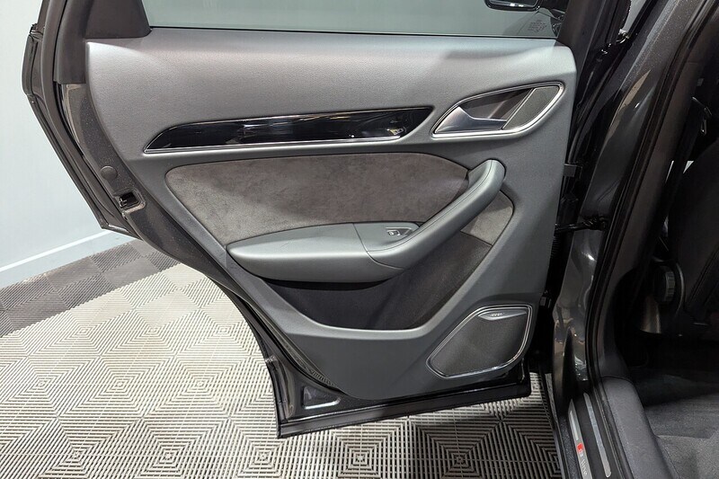 Used Audi Q3 2017 for sale - 76626820: Photo 33