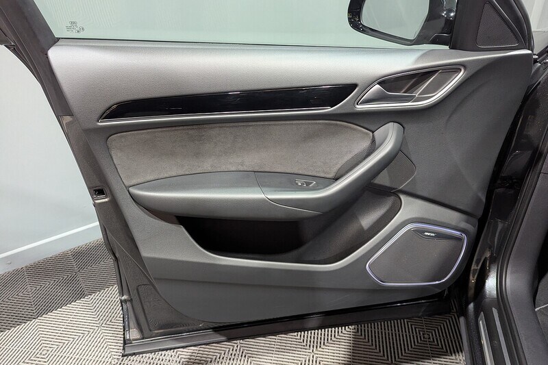 Used Audi Q3 2017 for sale - 76626820: Photo 36