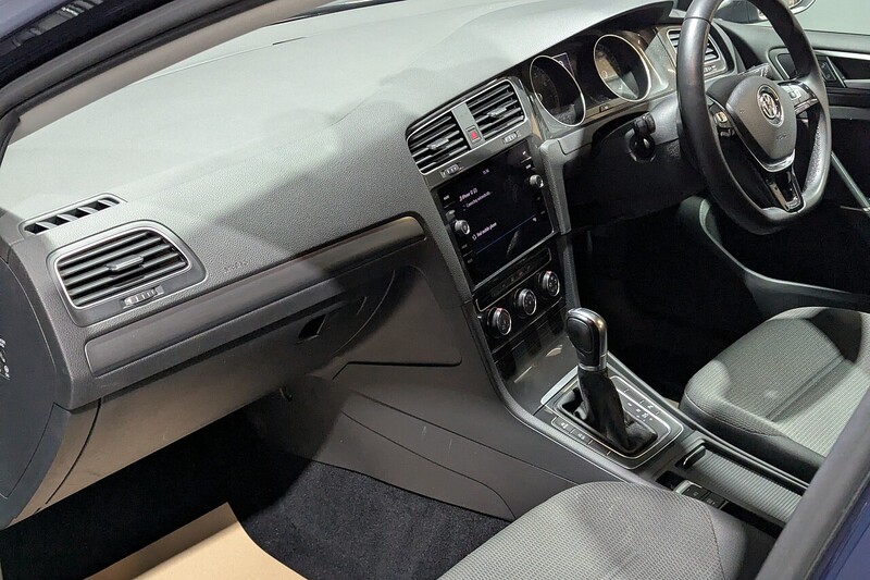 Used Volkswagen Golf 2018 for sale - 77153963: Photo 24